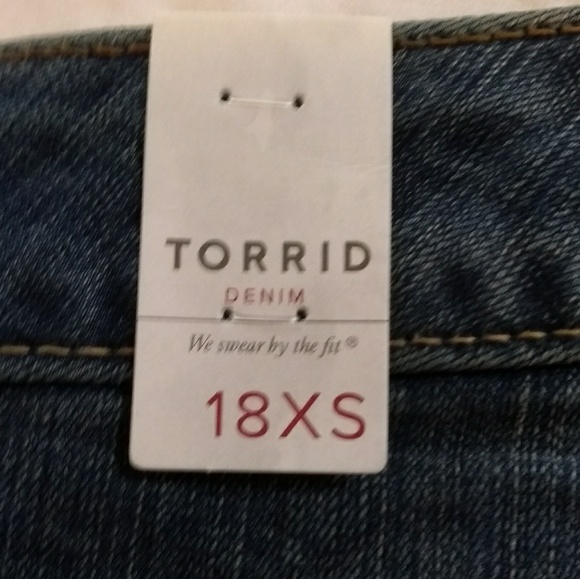 !NEW! NWT Torrid Distressed Skinny Jeans Size 18 - Picture 6 of 6
